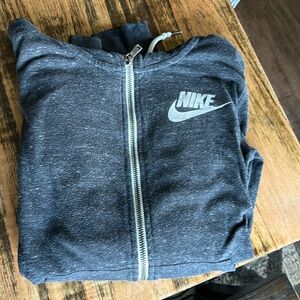 Women’s Nike sweatshirt. Size Small.